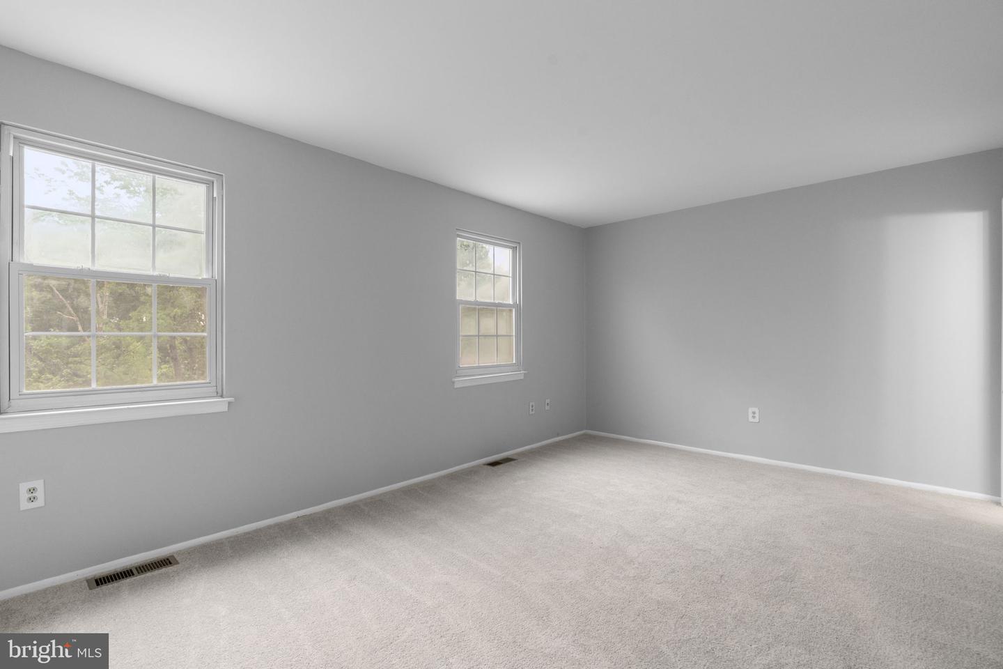 8437 Snowden Oaks Pl Property Photo 17