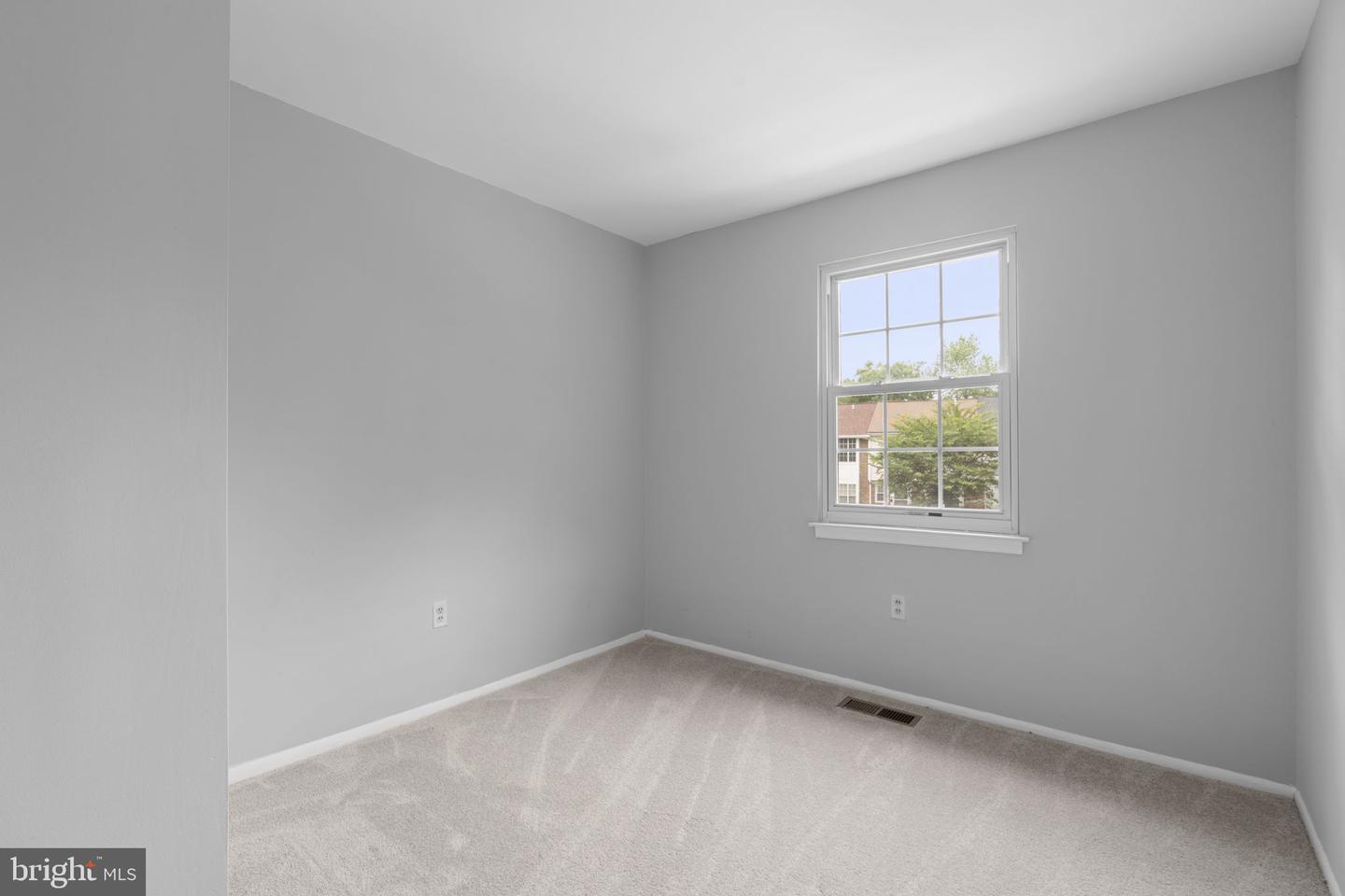 8437 Snowden Oaks Pl Property Photo 26