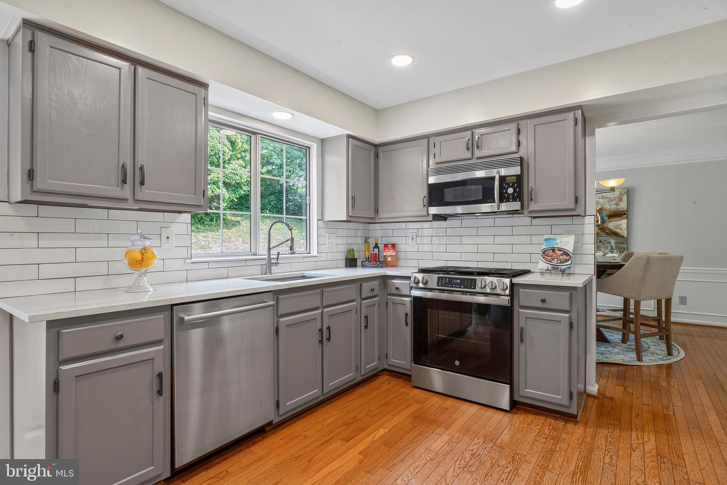 9202 Moon River Ct Property Photo 16