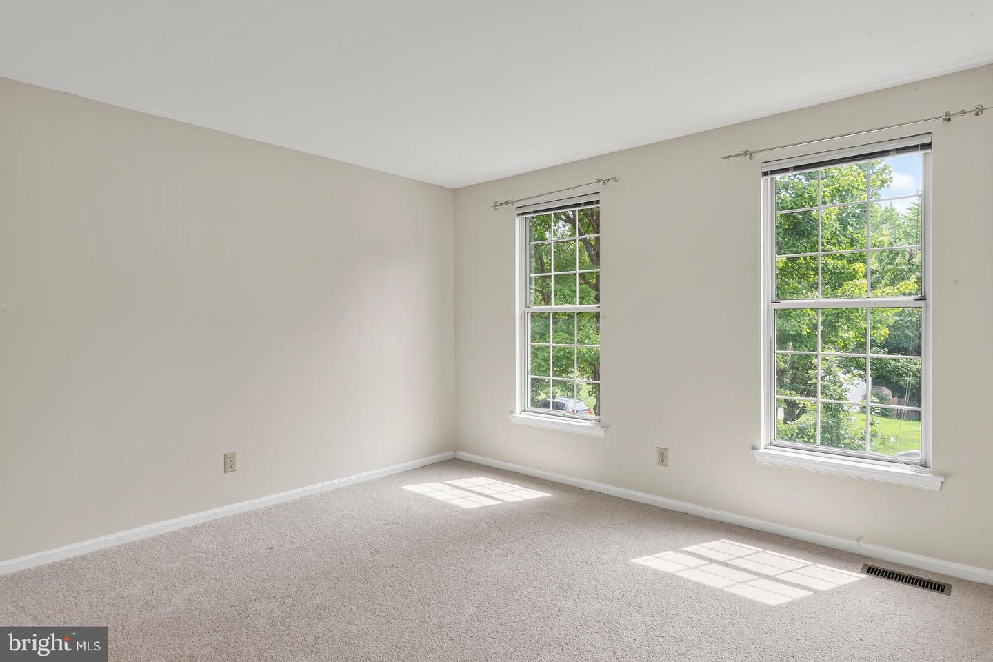 9202 Moon River Ct Property Photo 43