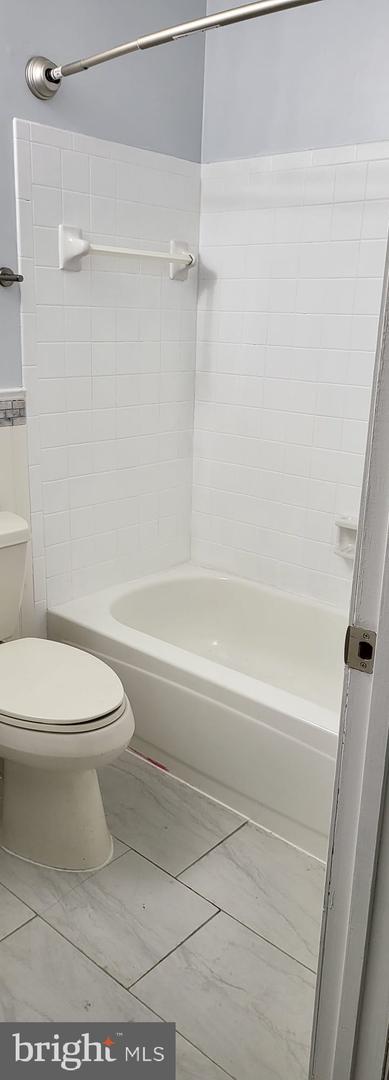 8706 Cumbria Ct #c Property Photo 17