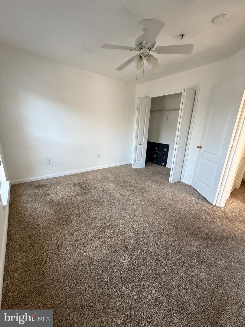 3801 Elmcrest Ln Property Photo 15