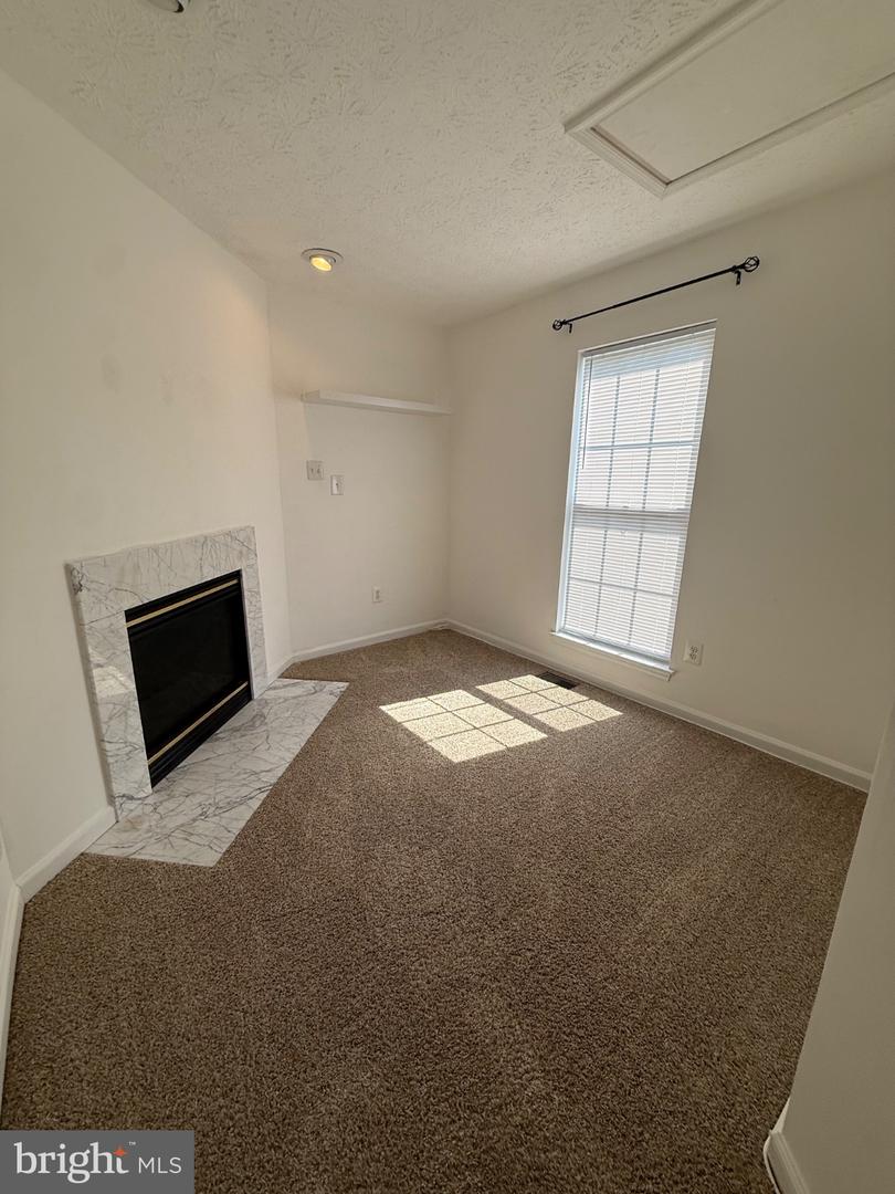 3801 Elmcrest Ln Property Photo 25
