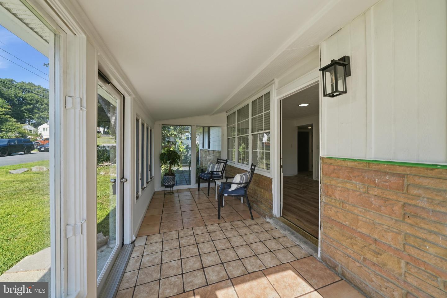 5202 Kenesaw St Property Photo 4