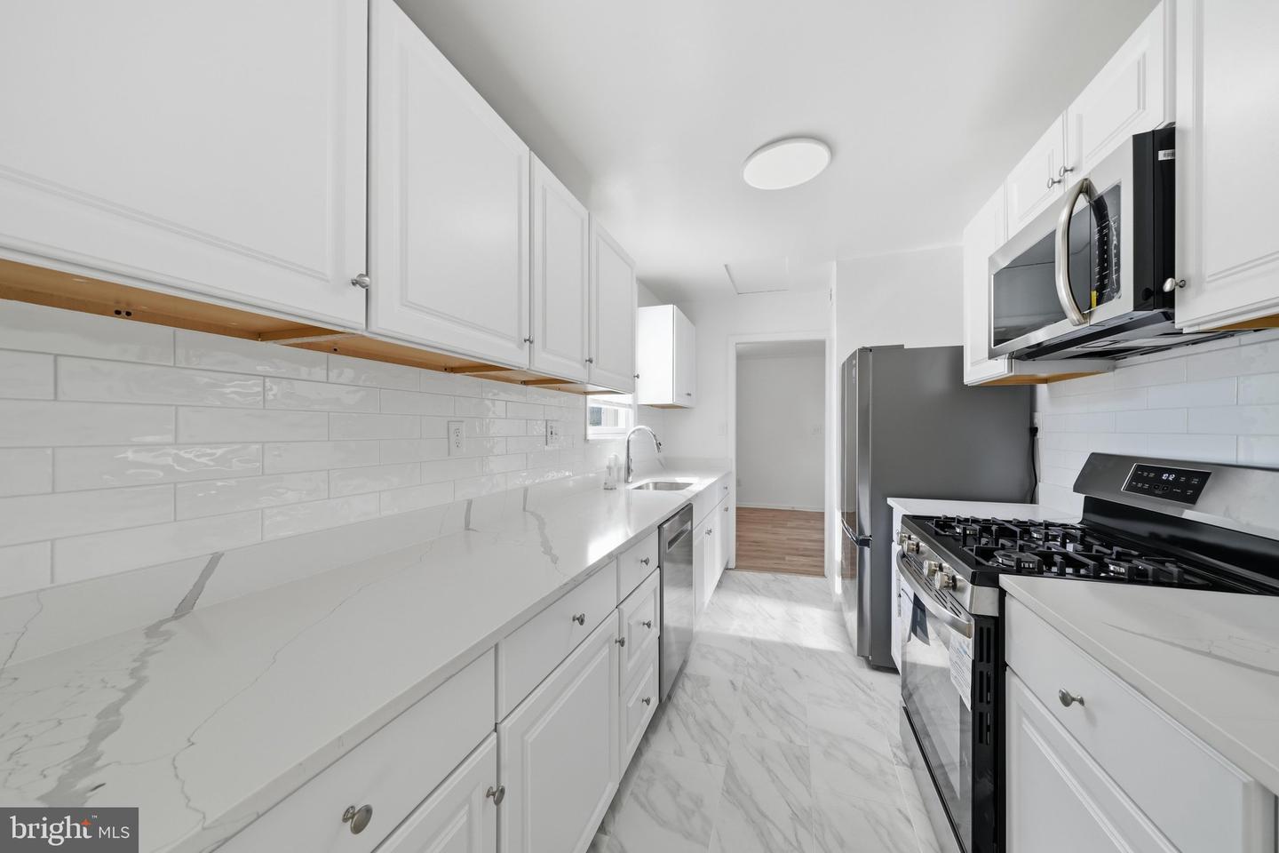 5202 Kenesaw St Property Photo 15