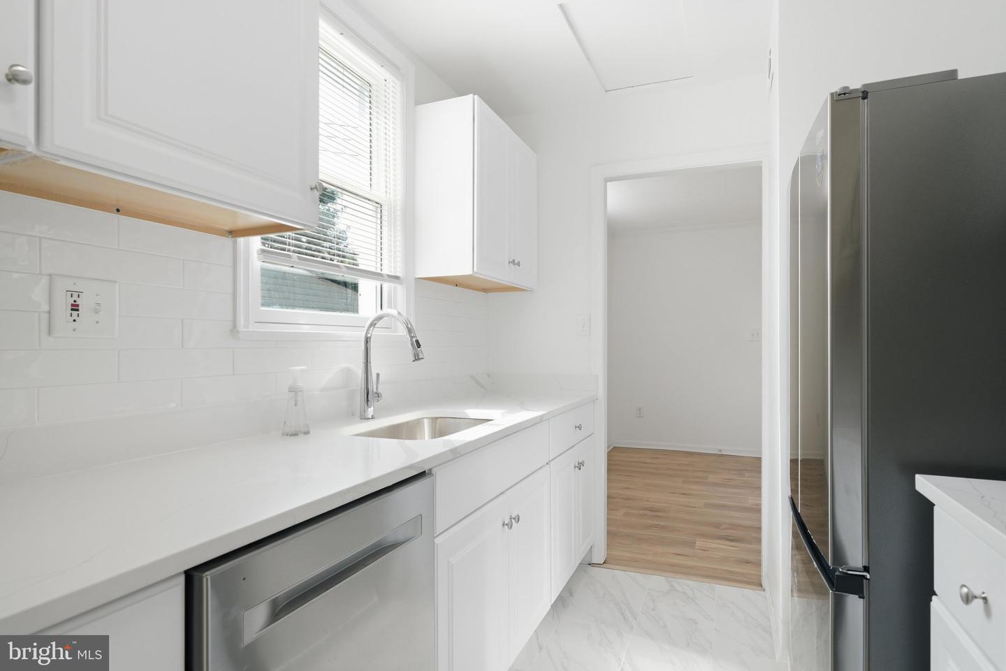 5202 Kenesaw St Property Photo 17
