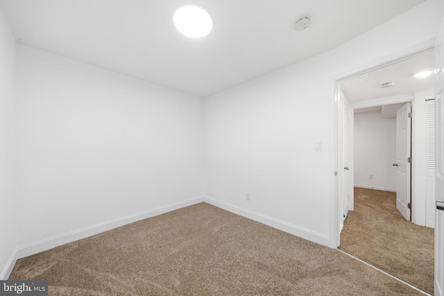 5202 Kenesaw St Property Photo 33