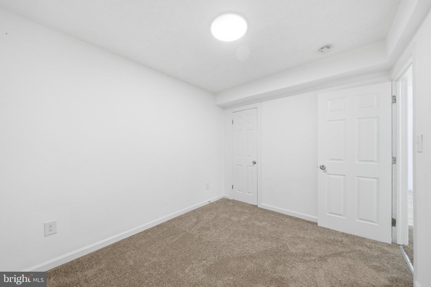 5202 Kenesaw St Property Photo 39