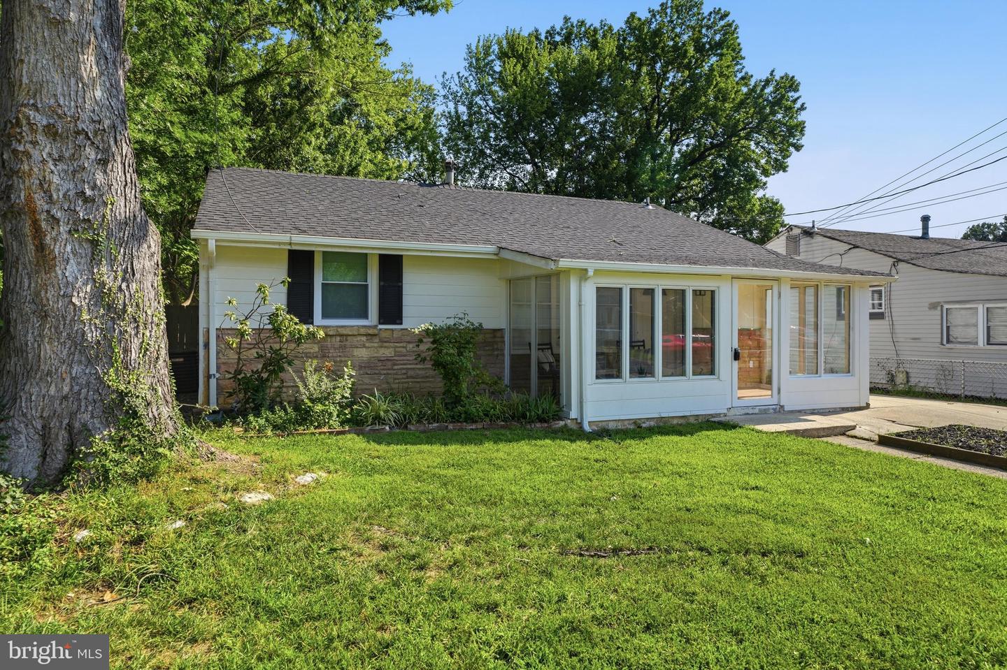 5202 Kenesaw St Property Photo 51