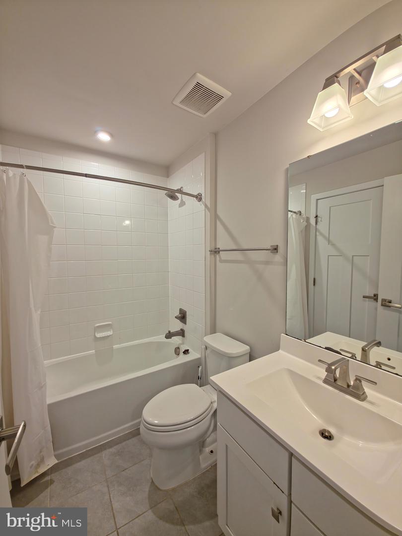 8304 Greenbelt Station Pkwy Property Photo 24