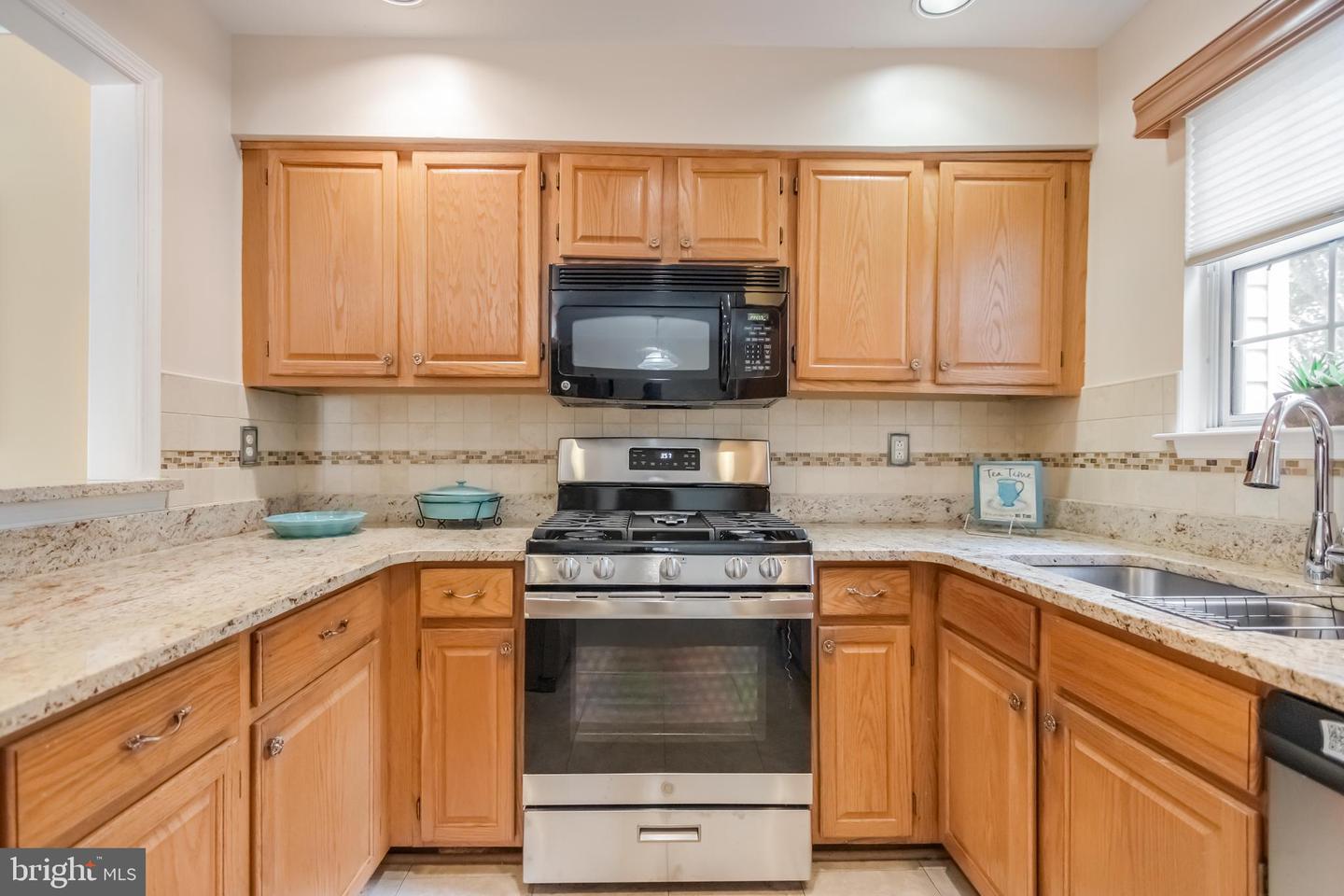 10601 Lazy Day Ln Property Photo 13