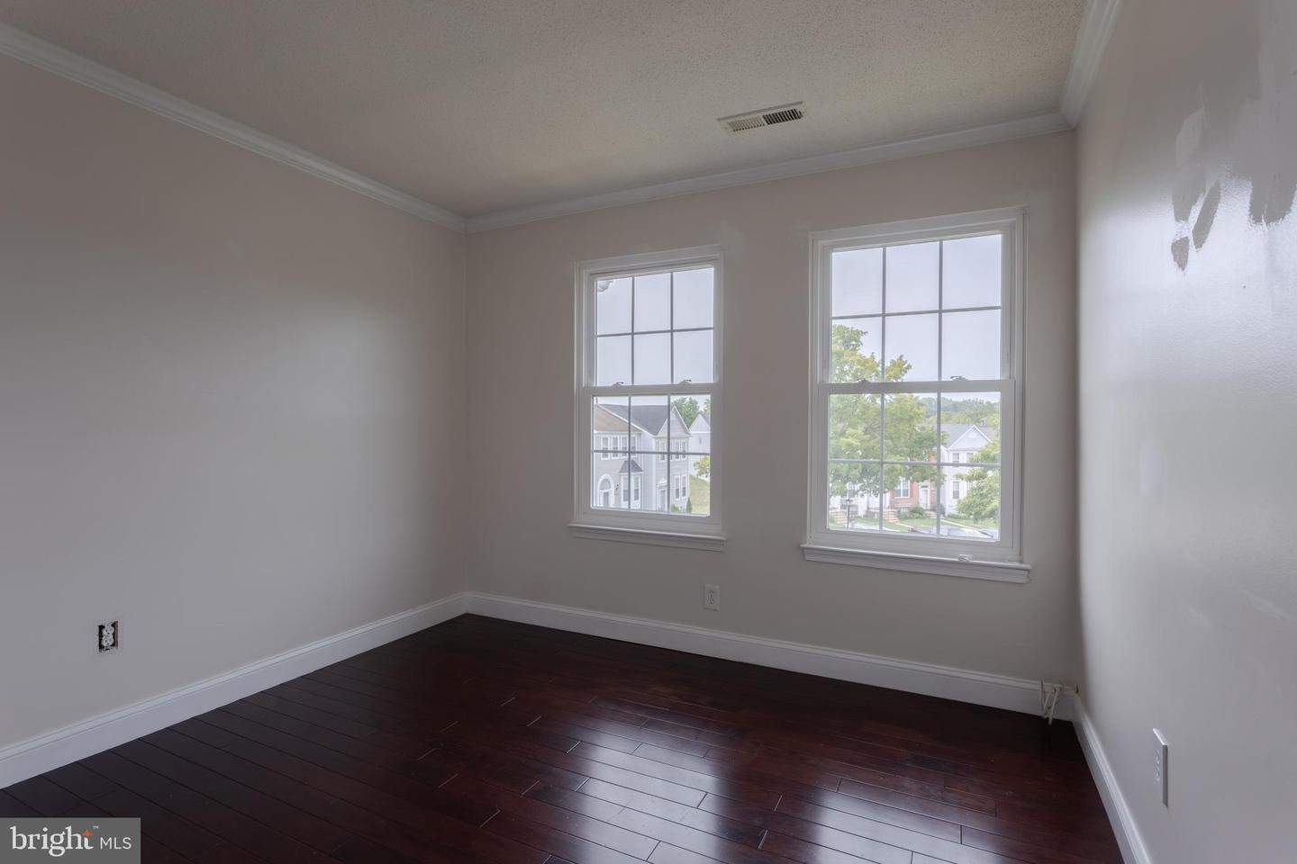 11004 Spring Lake Dr Property Photo 14