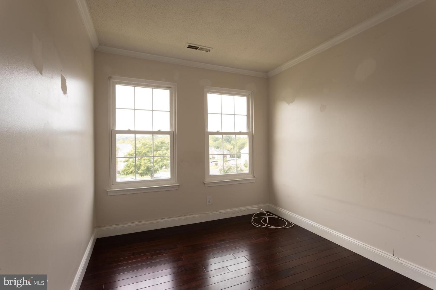 11004 Spring Lake Dr Property Photo 15