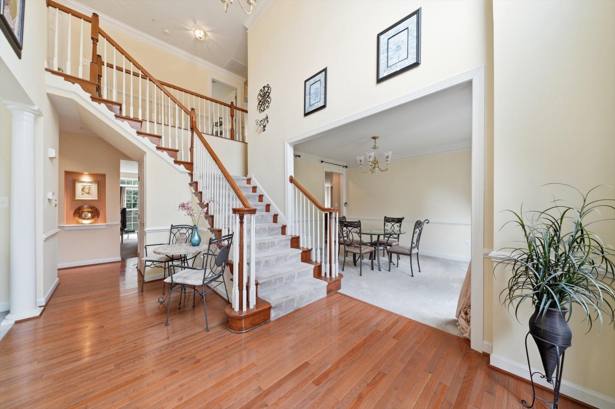 10009 Nicol Ct E Property Photo 5