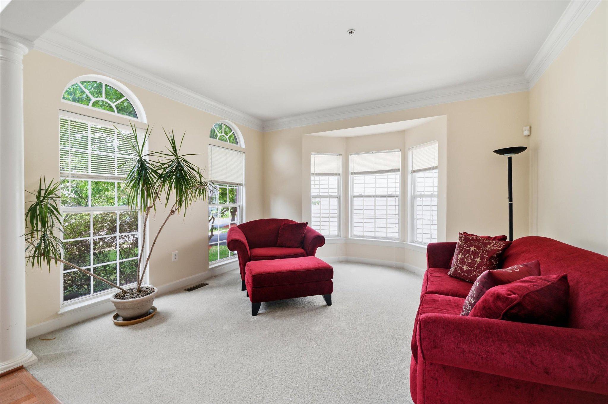10009 Nicol Ct E Property Photo 9