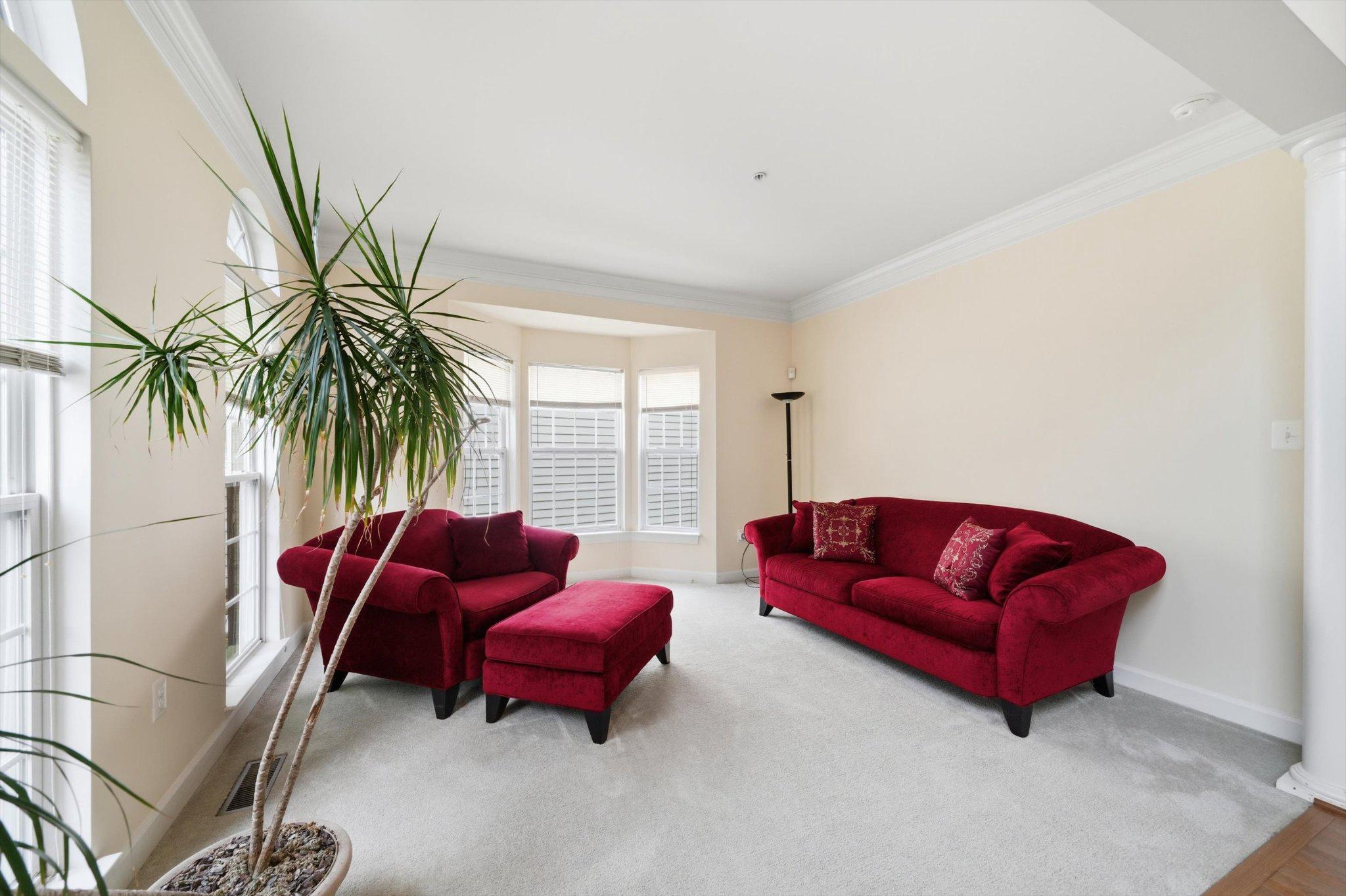 10009 Nicol Ct E Property Photo 10