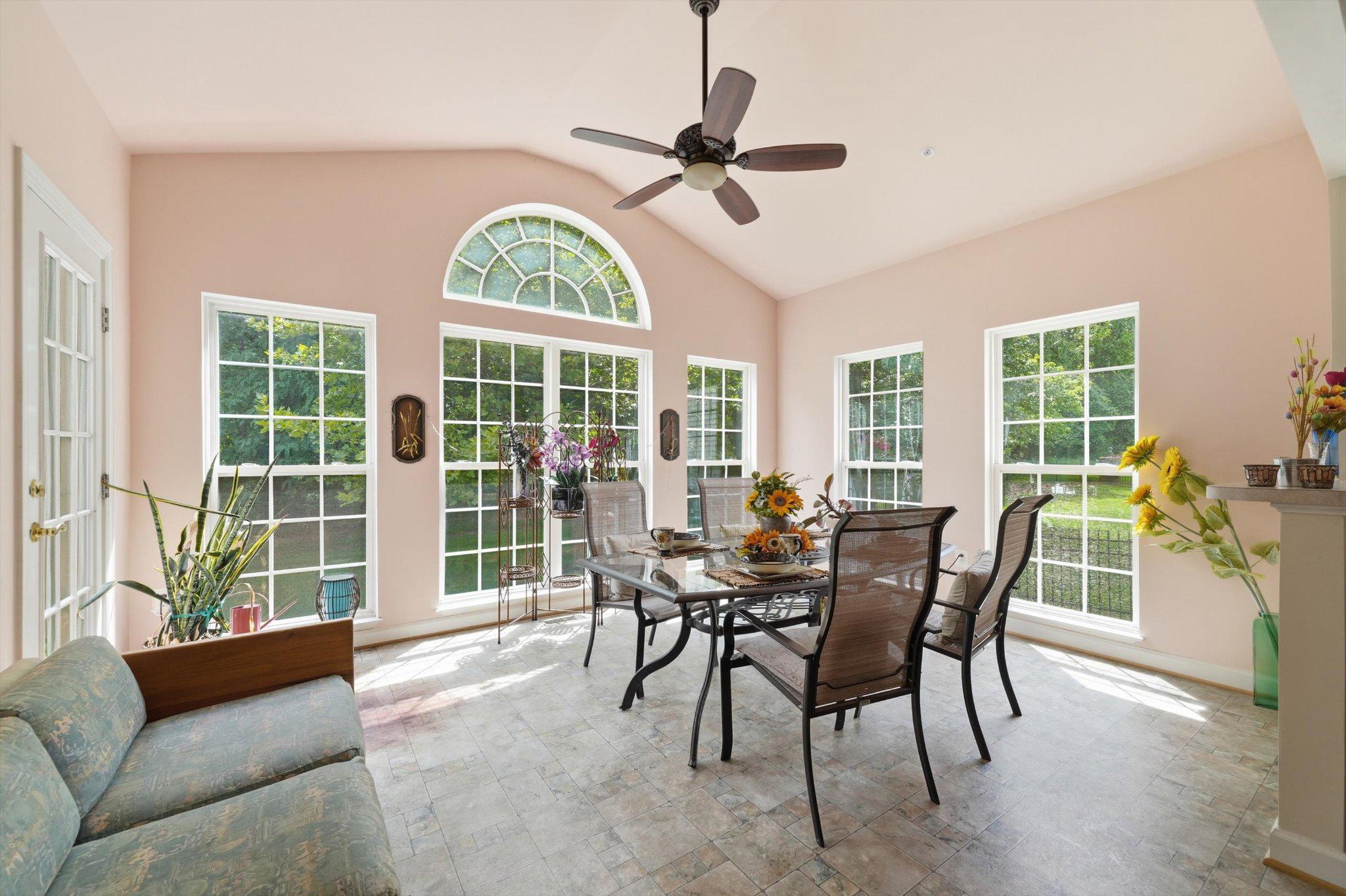 10009 Nicol Ct E Property Photo 25