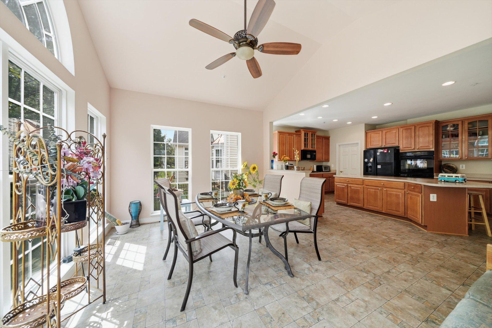 10009 Nicol Ct E Property Photo 26