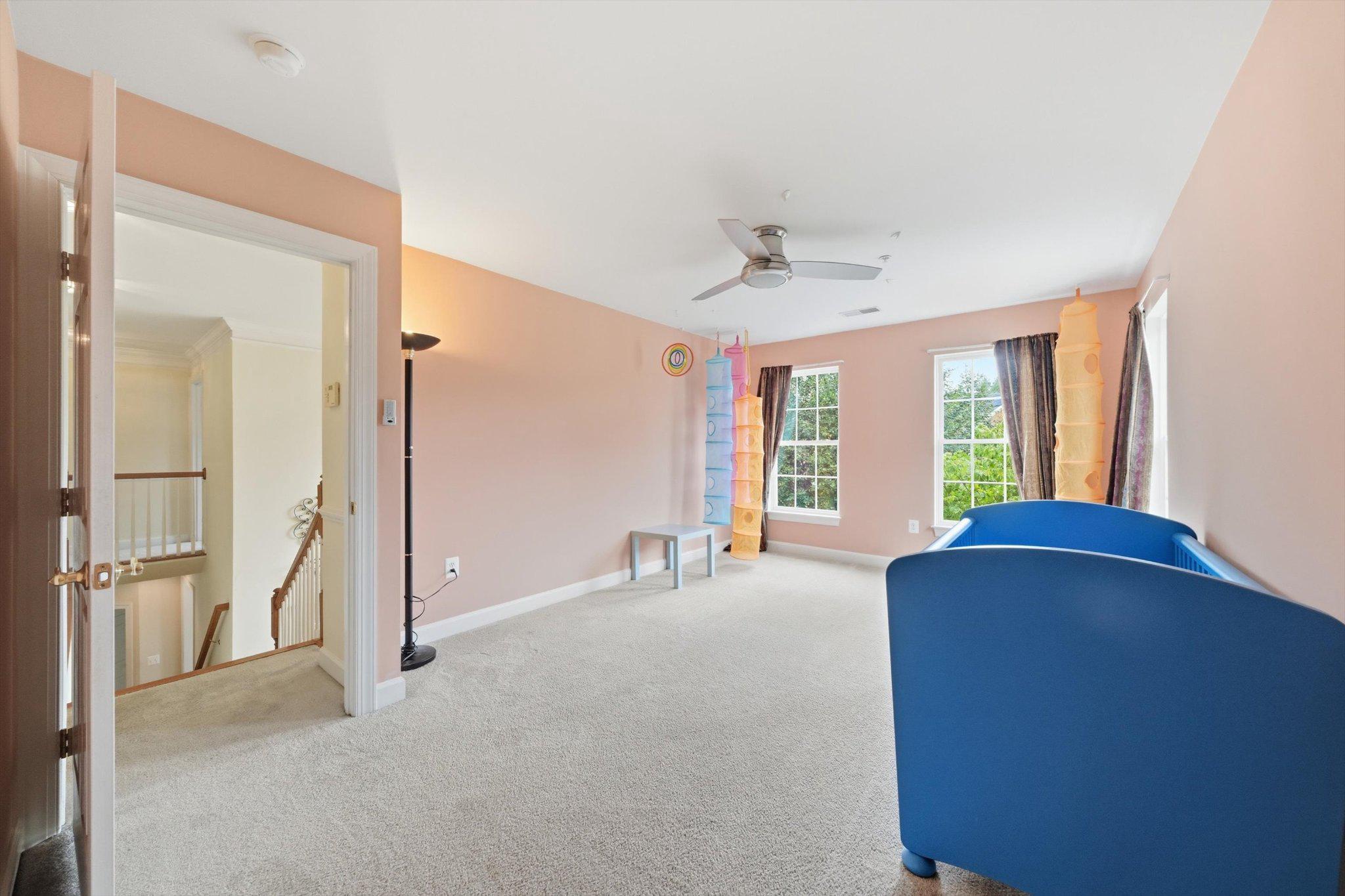 10009 Nicol Ct E Property Photo 44