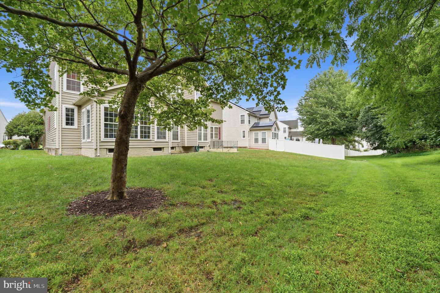 10009 Nicol Ct E Property Photo 56