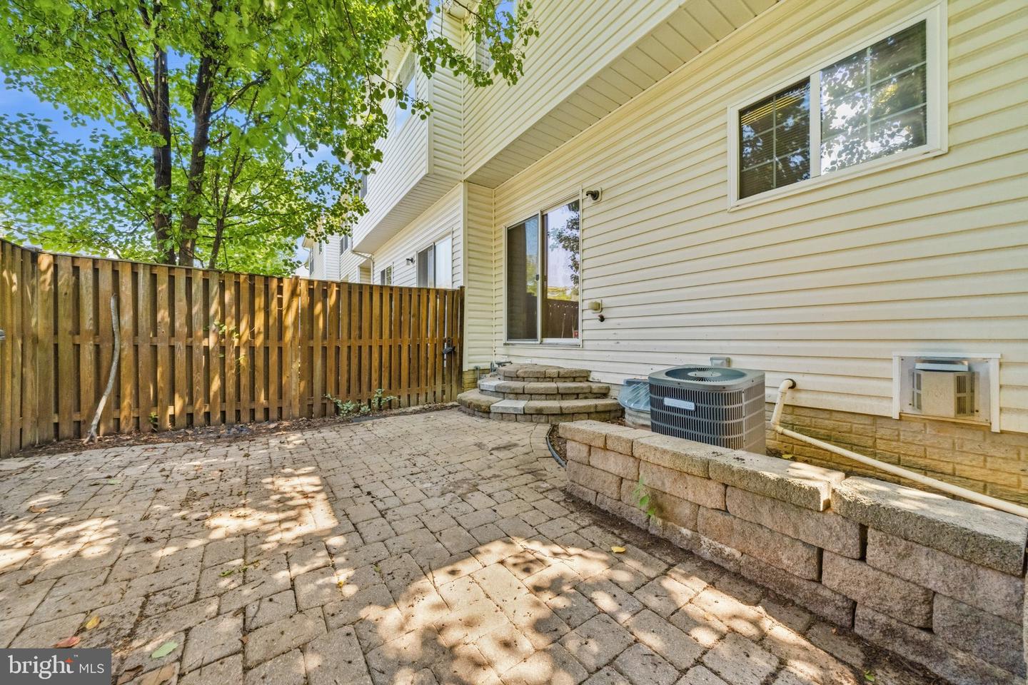 15409 Bennetts Run Ct Property Photo 32