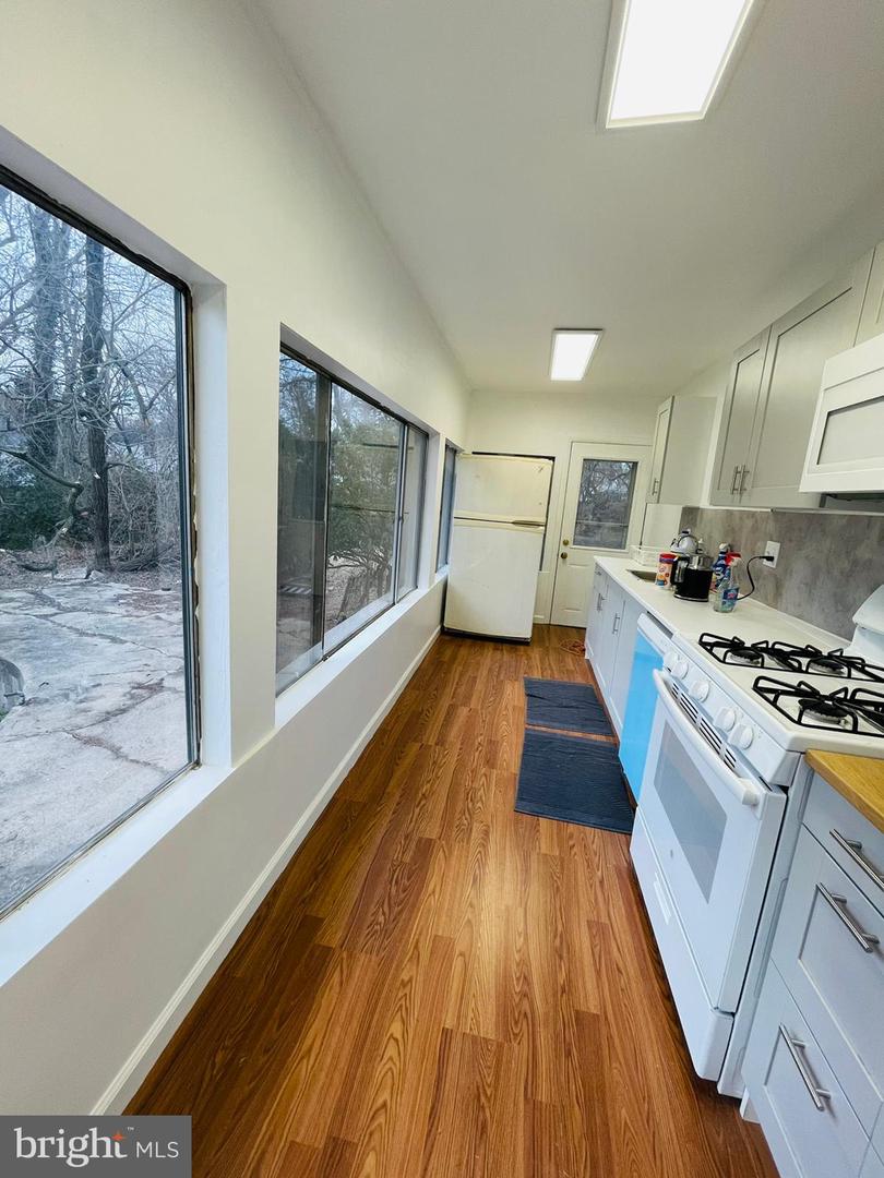 9066 Baltimore Ave Property Photo 15