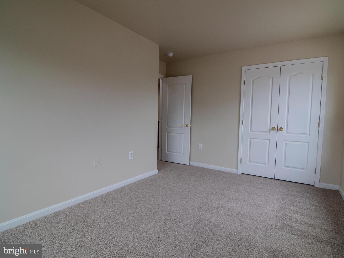 15518 Kennett Square Way Property Photo 11