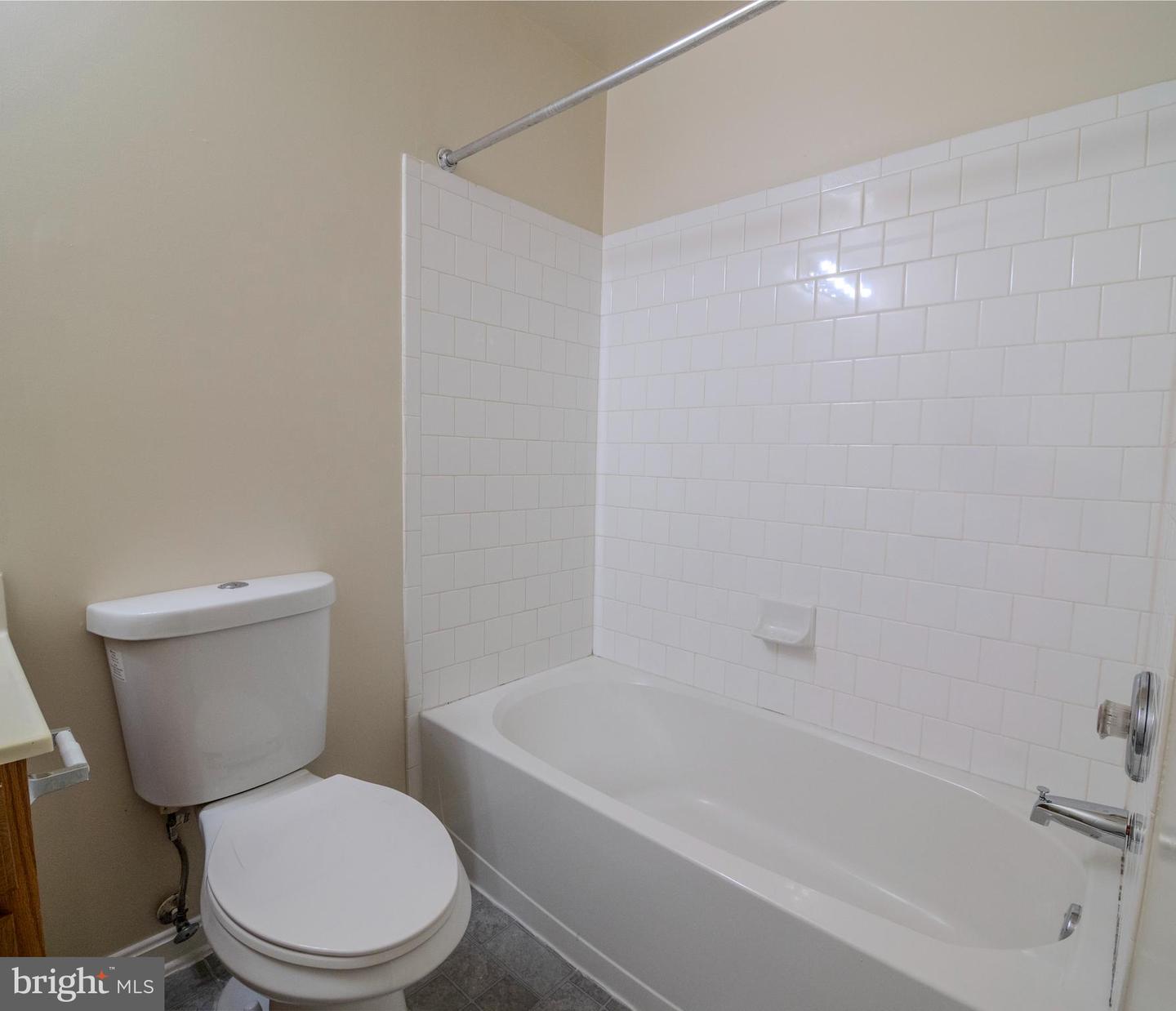 15518 Kennett Square Way Property Photo 14