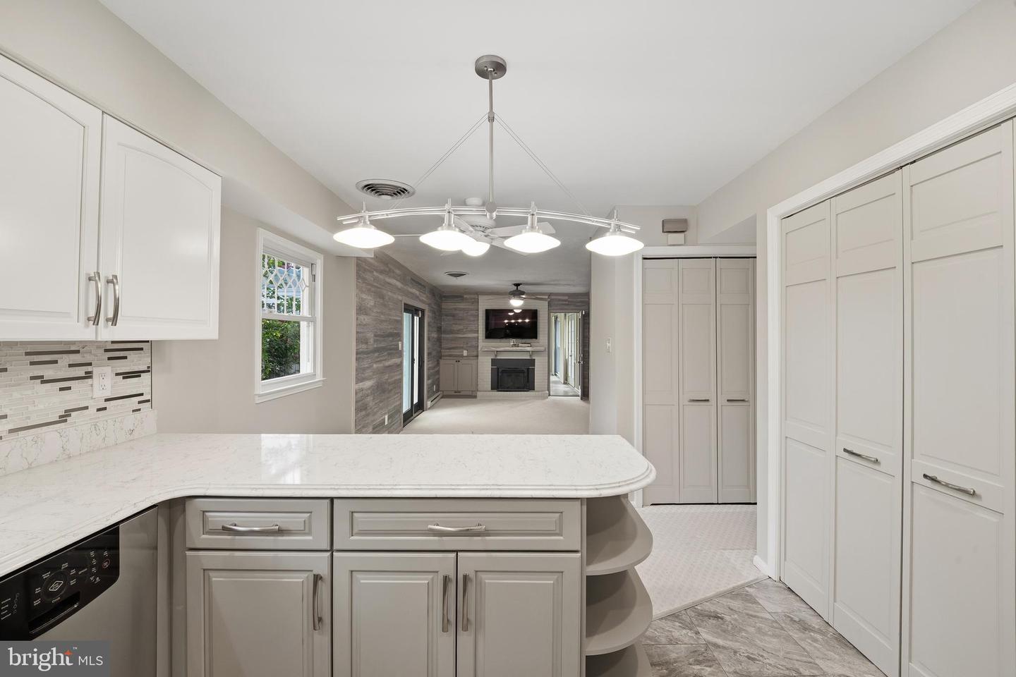 13106 Parkridge Cir Property Photo 5