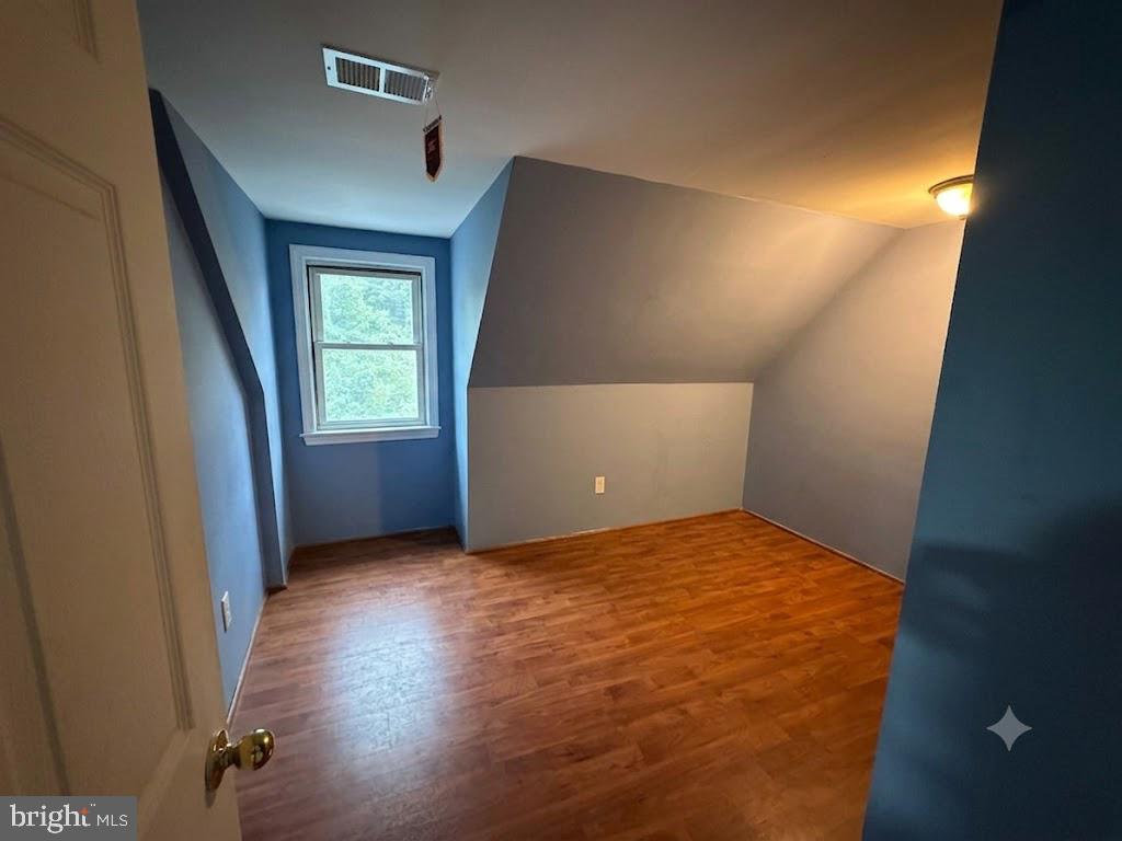 5724 Middleton Ln Property Photo 15