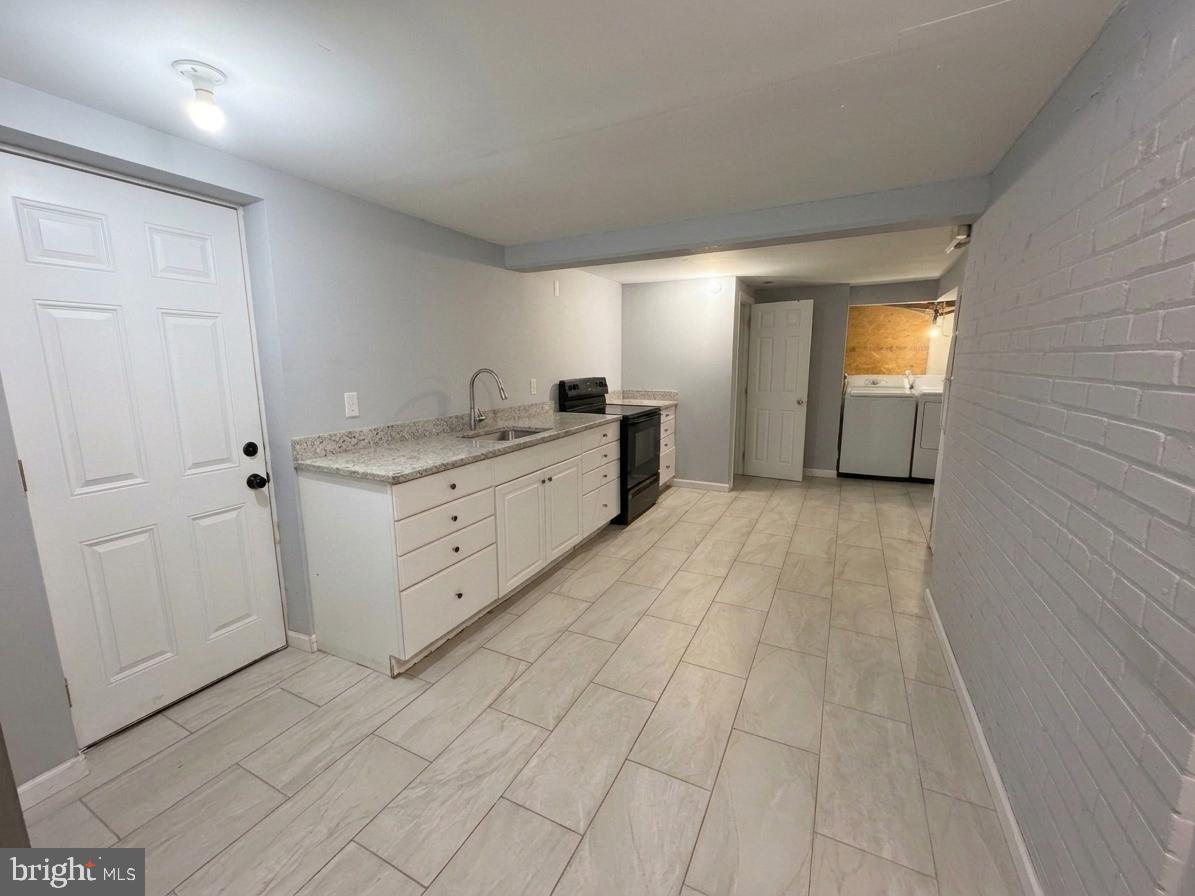 5724 Middleton Ln Property Photo 19