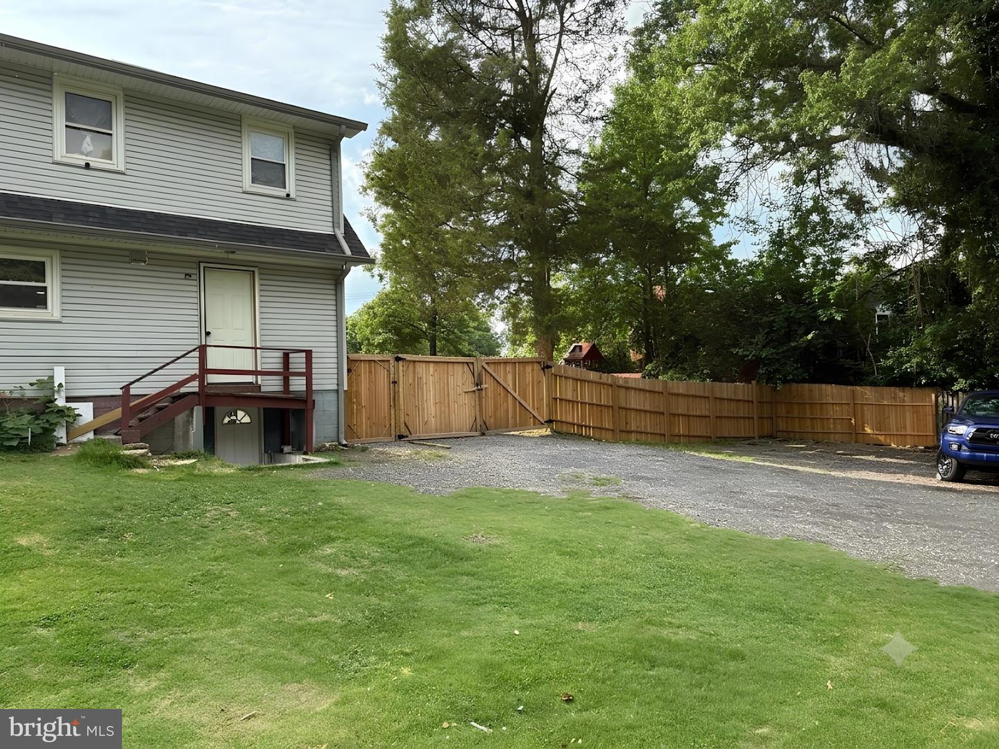 5724 Middleton Ln Property Photo 30