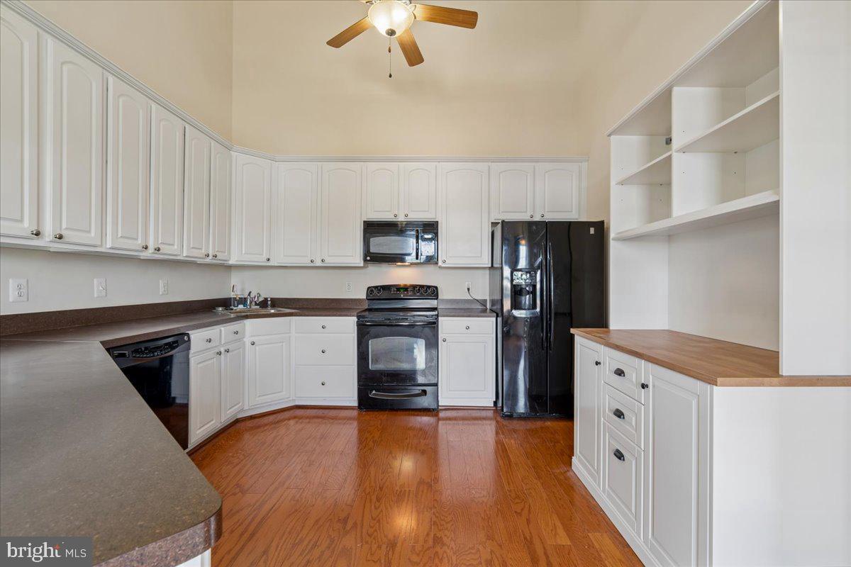 603 7th St #402 Property Photo 17