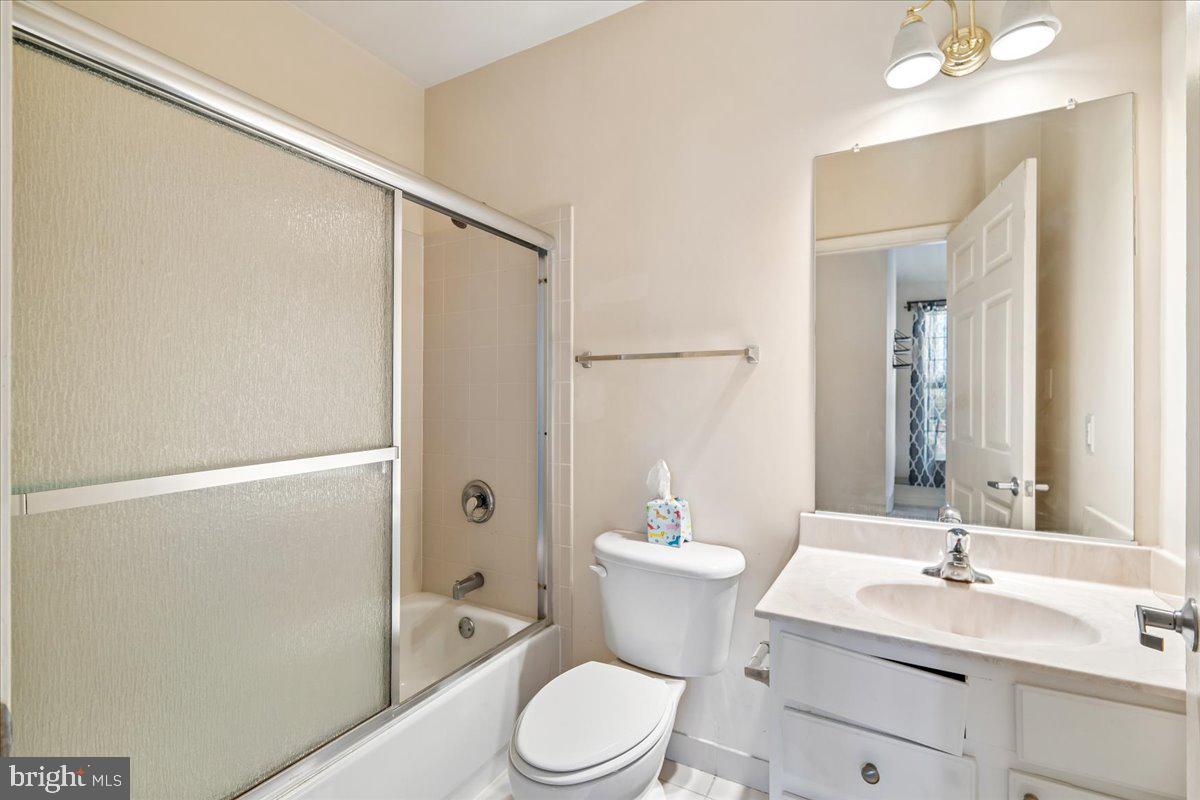 603 7th St #402 Property Photo 23