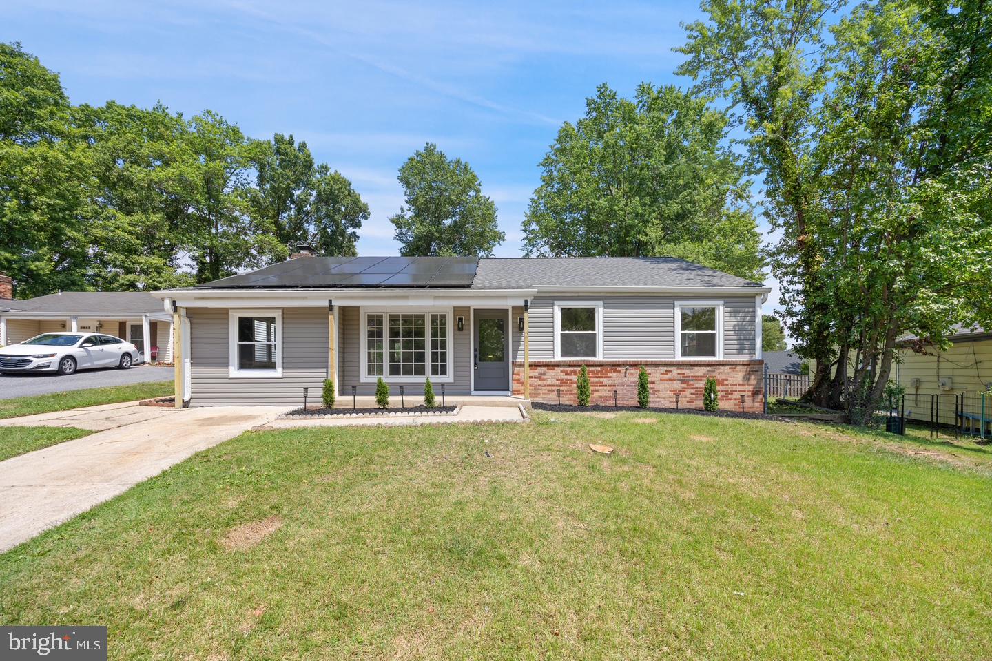 13203 Clarington Ct Property Photo 1