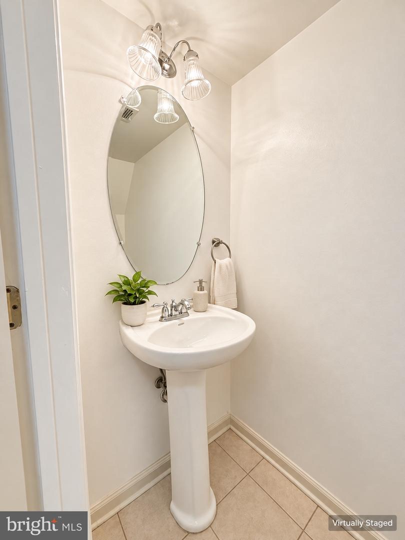 12250 Open View Ln #811 Property Photo 11
