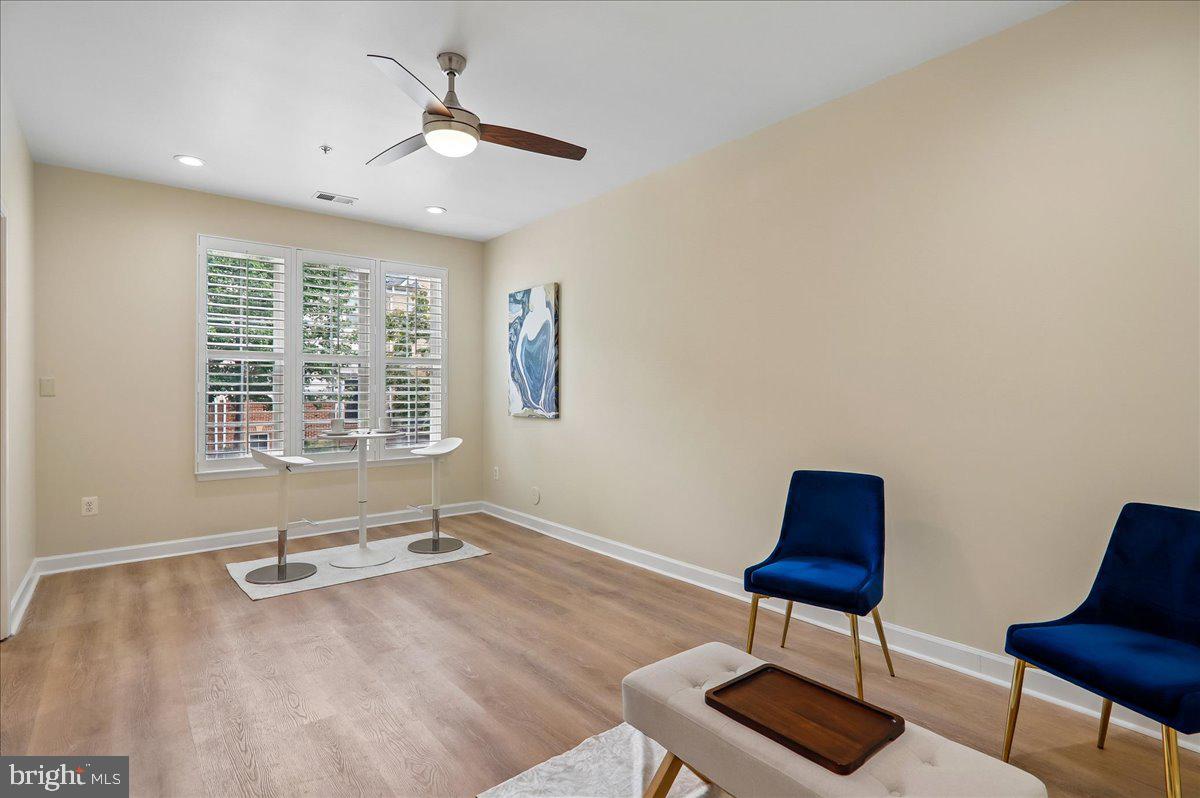 644 Spectator Property Photo 4