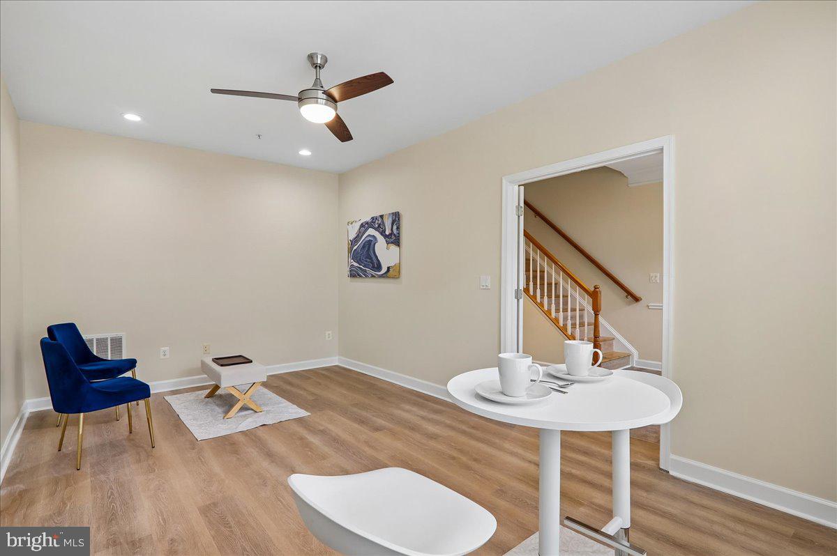 644 Spectator Property Photo 5