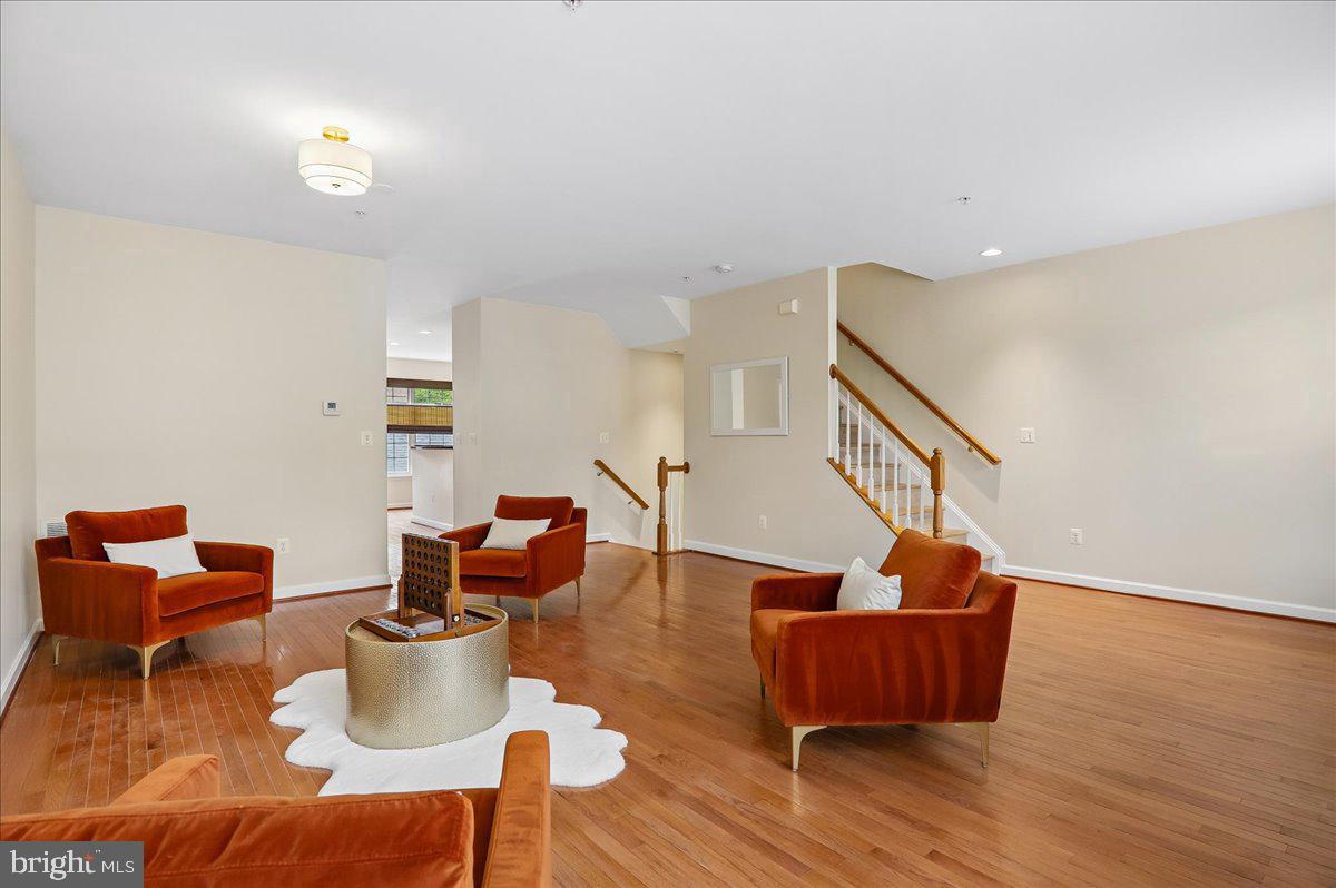 644 Spectator Property Photo 11