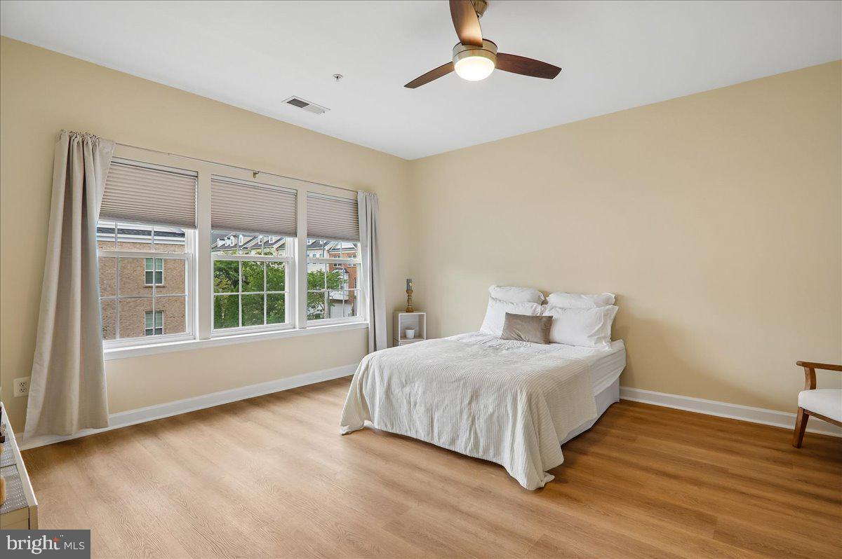 644 Spectator Property Photo 22