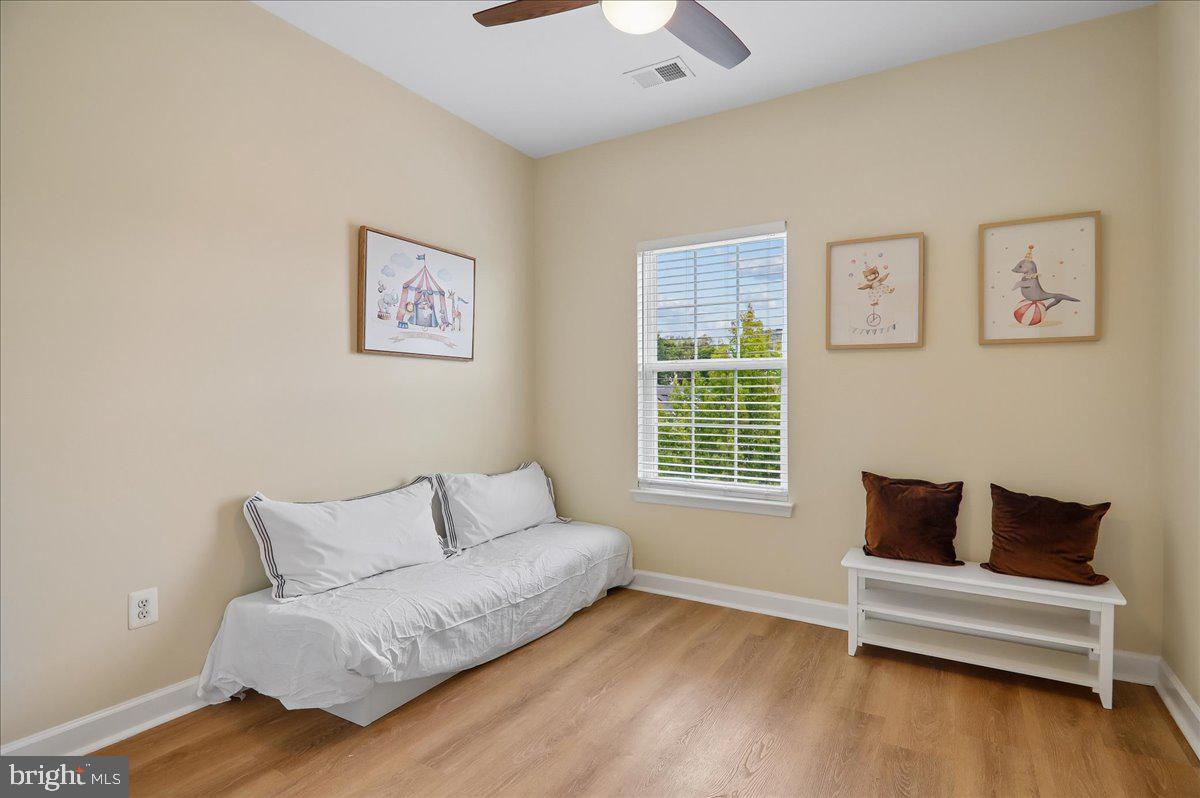 644 Spectator Property Photo 30