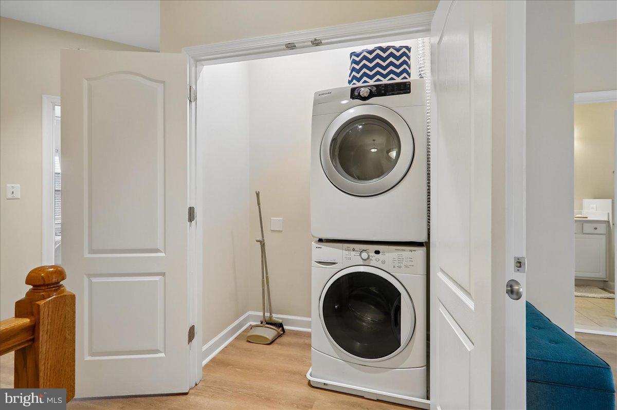 644 Spectator Property Photo 32