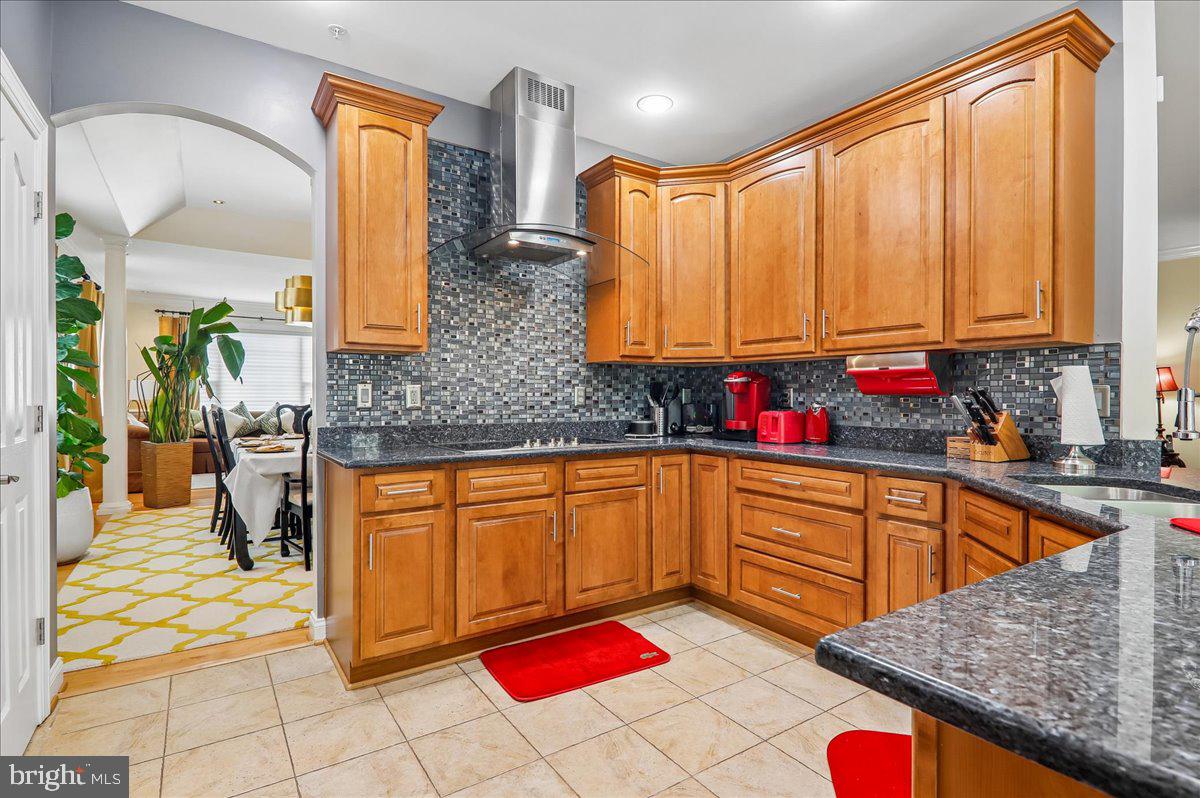 13103 Lenfant Dr Property Photo 8