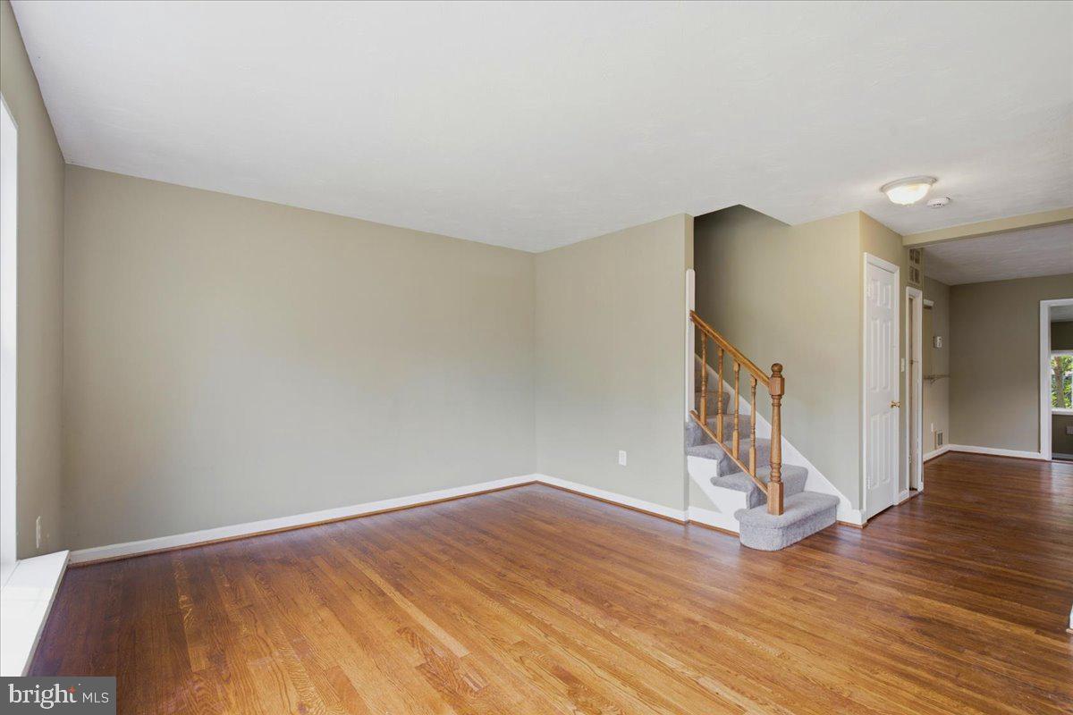 7632 W Park Dr Property Photo 2