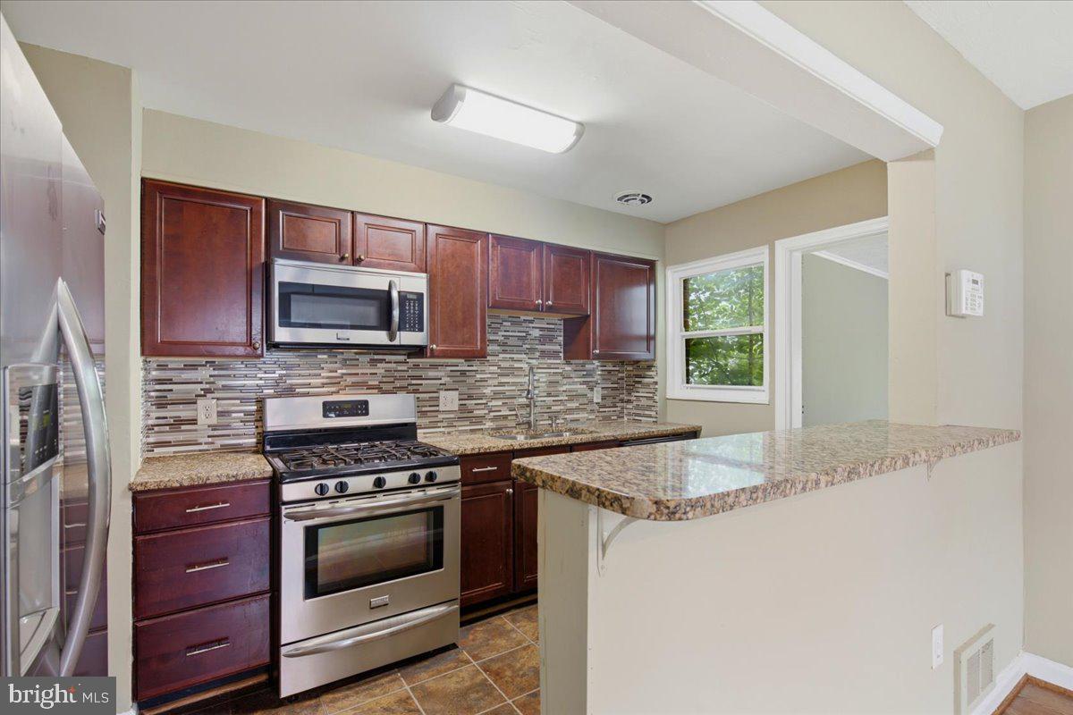 7632 W Park Dr Property Photo 11
