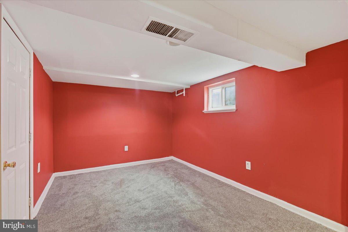7632 W Park Dr Property Photo 33