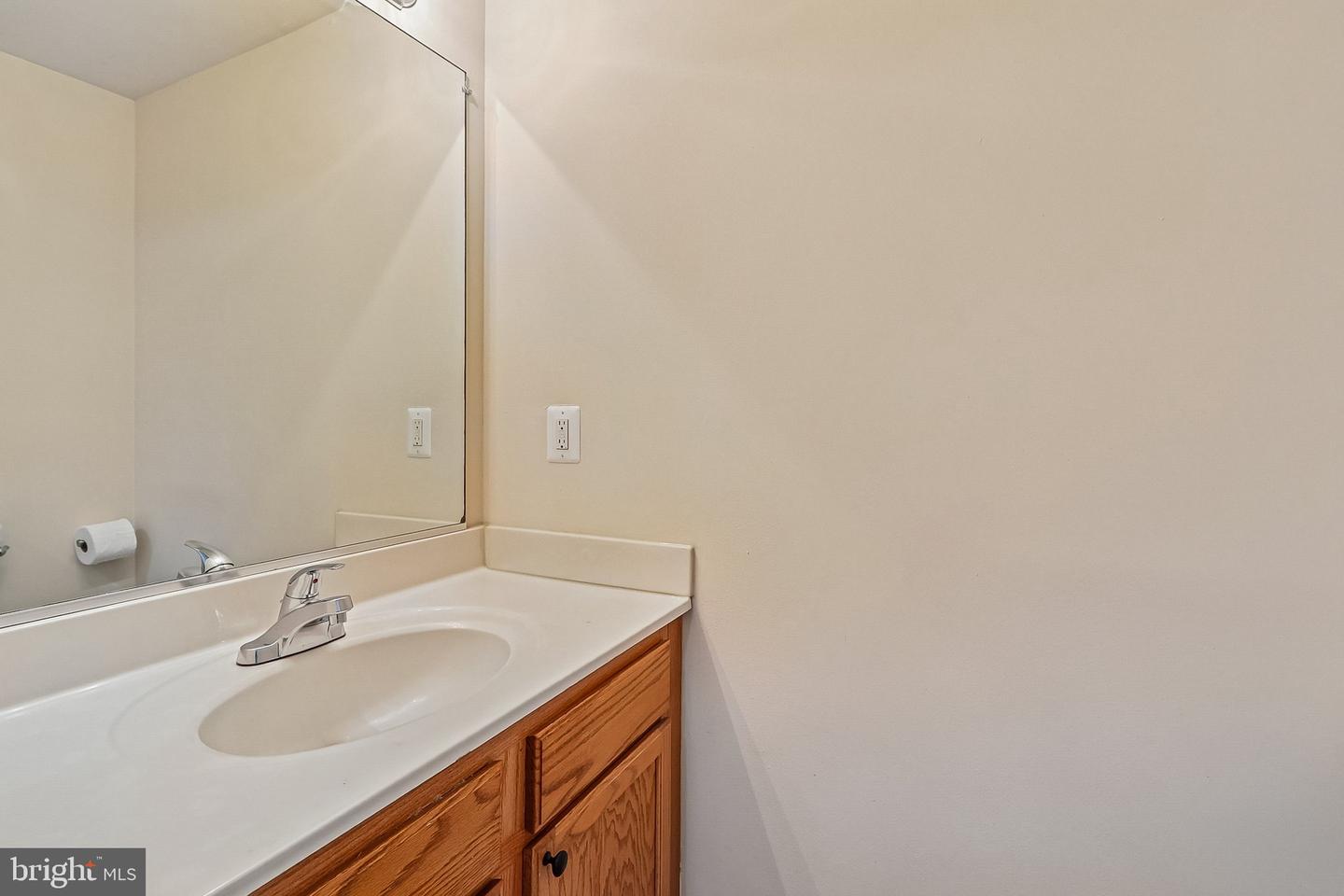 6233 E Hil Mar Cir Property Photo 7