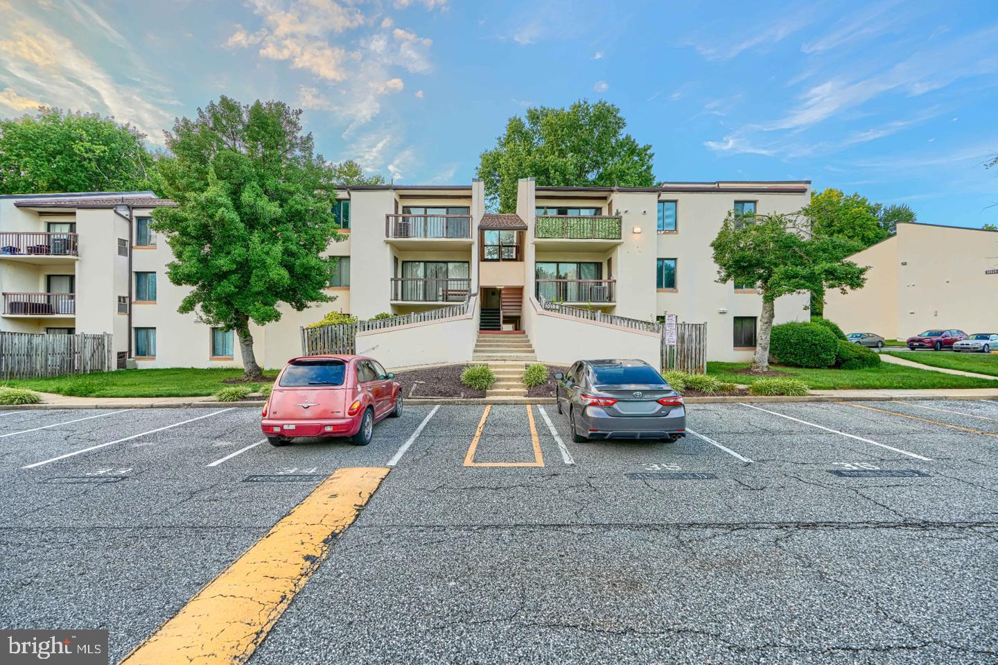 10108 Campus Way S #203-3c Property Photo 4