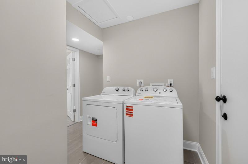 9309 Kimbark Ave Property Photo 23
