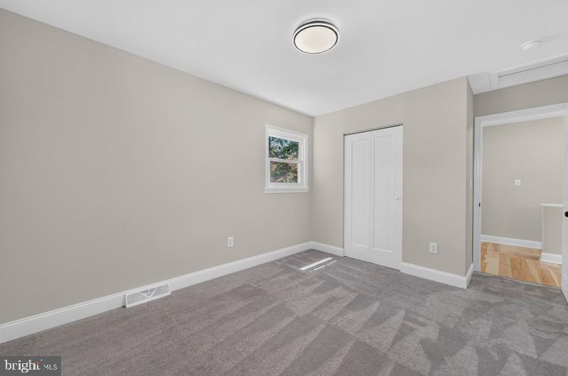 9309 Kimbark Ave Property Photo 34